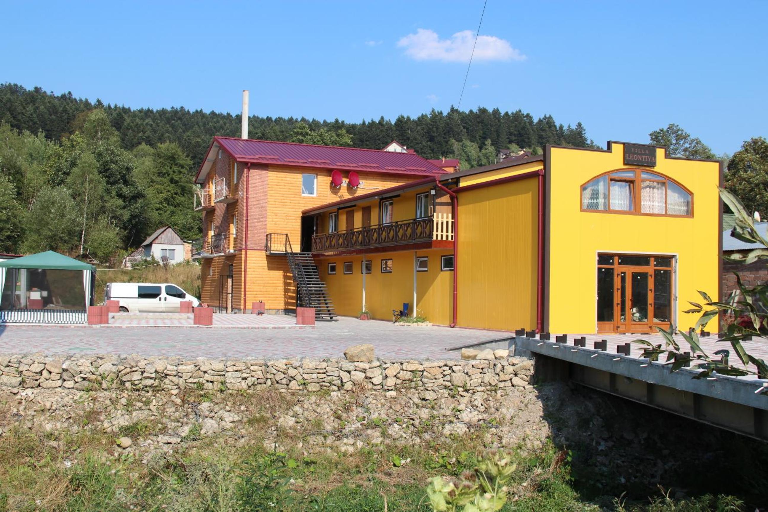 Photo 12
