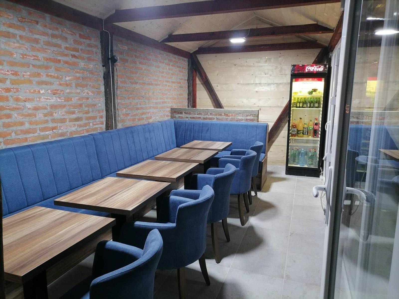 Taćina i Dokina kolibica view 2