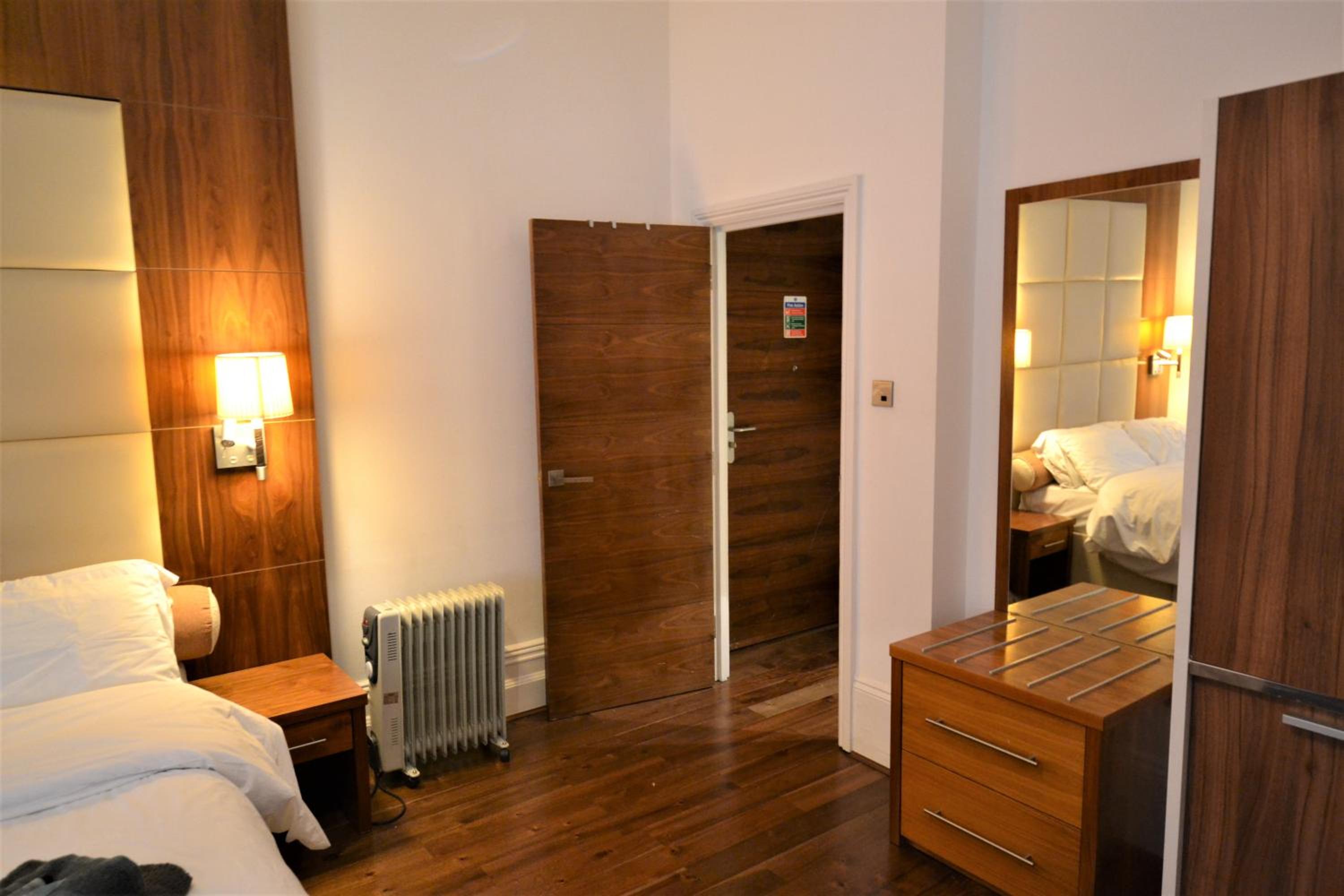 Chelsea Classic Apartments