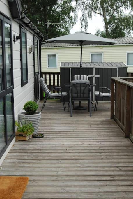 Birch Tree Lodge 96 Main park Lilliardsedge view 4