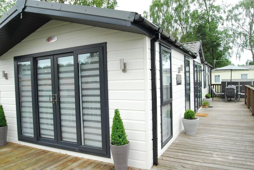 Birch Tree Lodge 96 Main park Lilliardsedge view 5