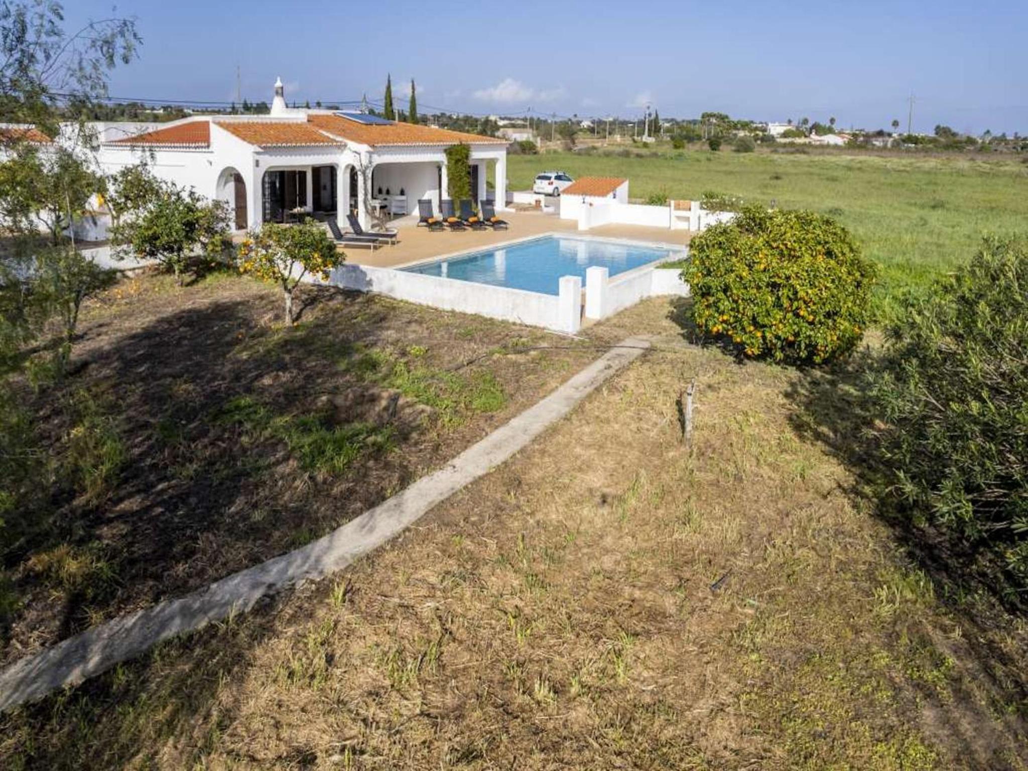 Secluded Carvoeiro Villa 3 Bedrooms Villa Urzais Modern Interiors view 5