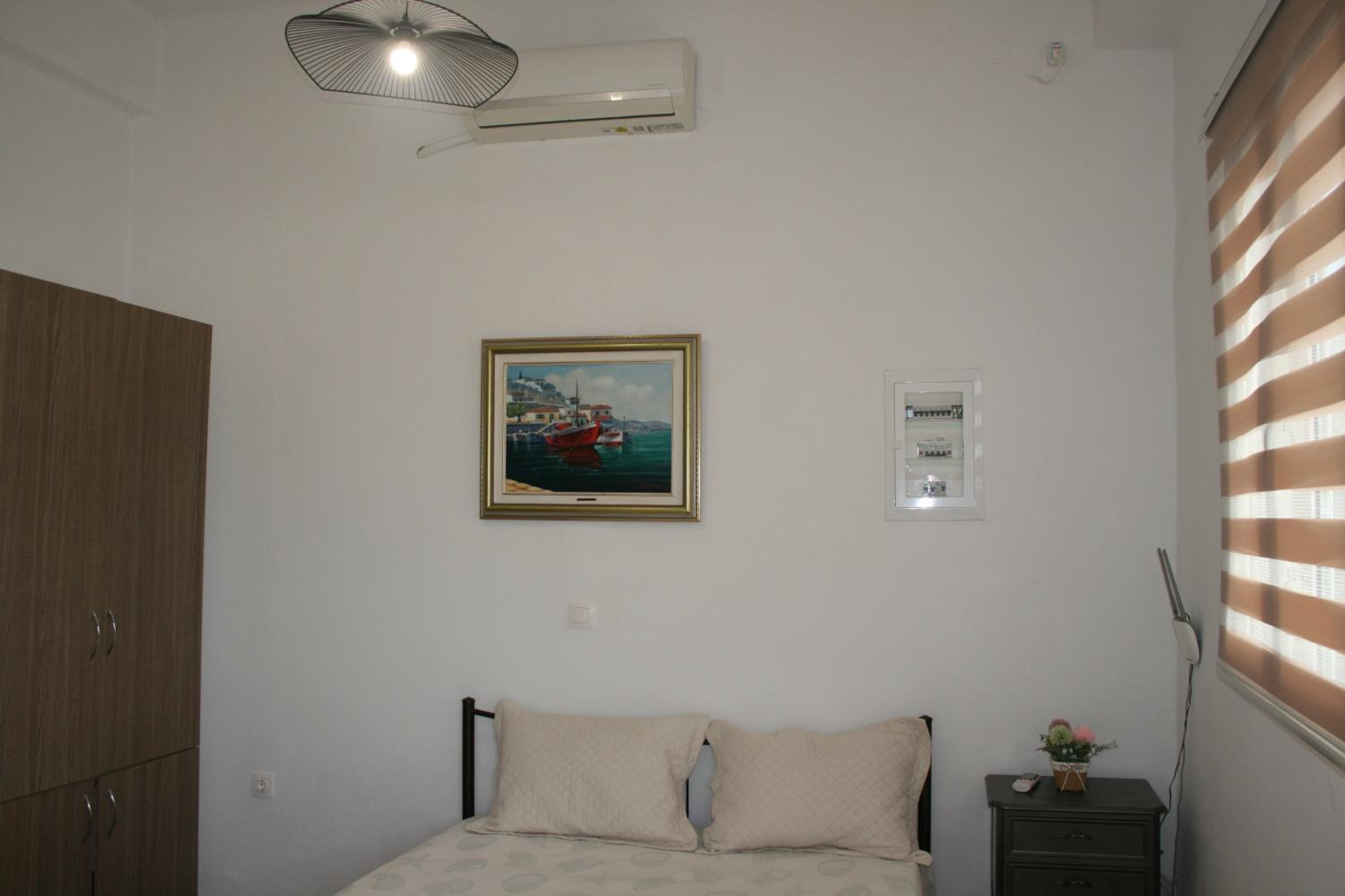Theatraki, photo 20