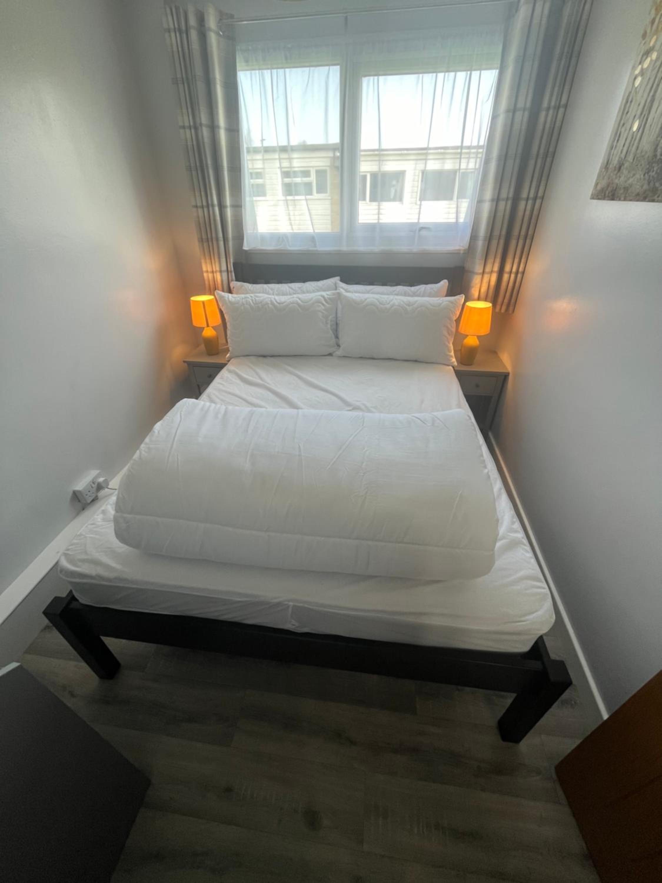 246, Two bed Chalet on Belle Aire Holiday Park - sleeps 5, pet friendly, free Wi-Fi, bed linen and towels included plus onsite entertainment available view 2