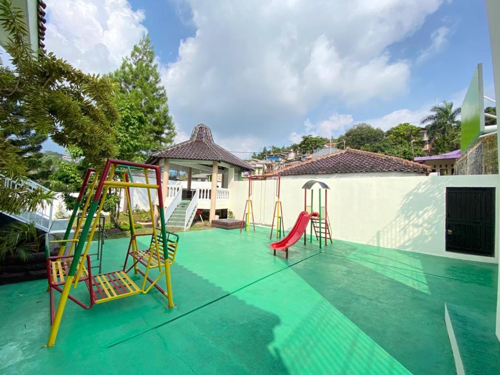 Villa Green T