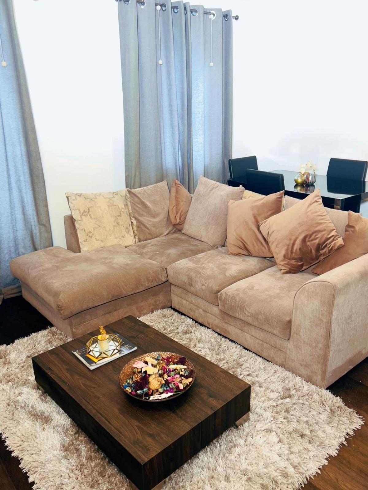 Frobisher Apartment