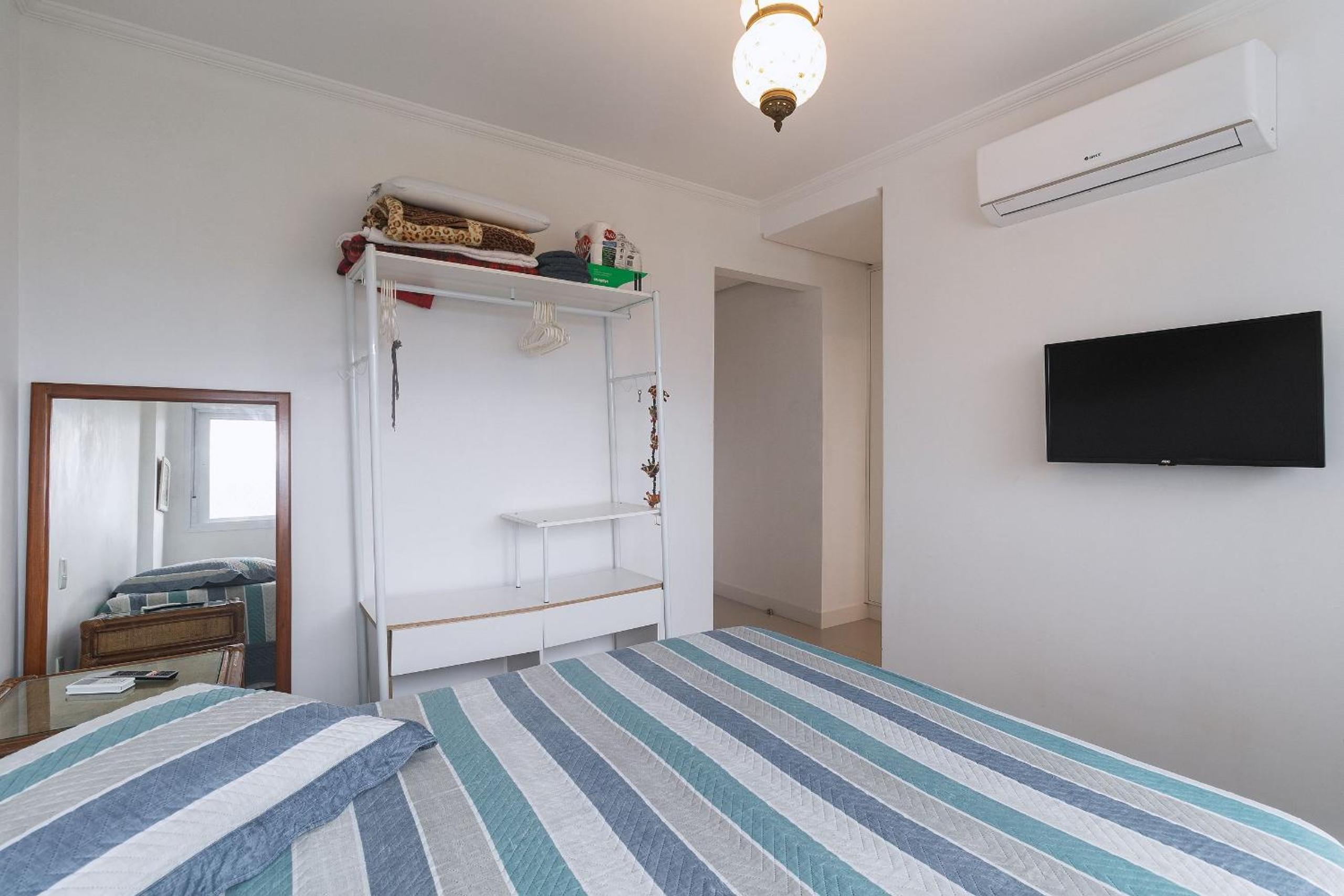 Apartment with 2 Bedrooms in the Heart of Praia Grande - Torres/RS