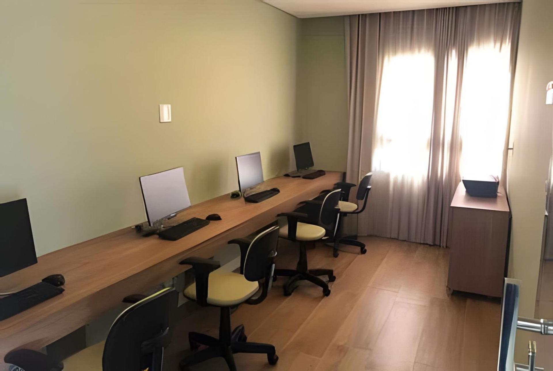 New Studios by VLV Stays