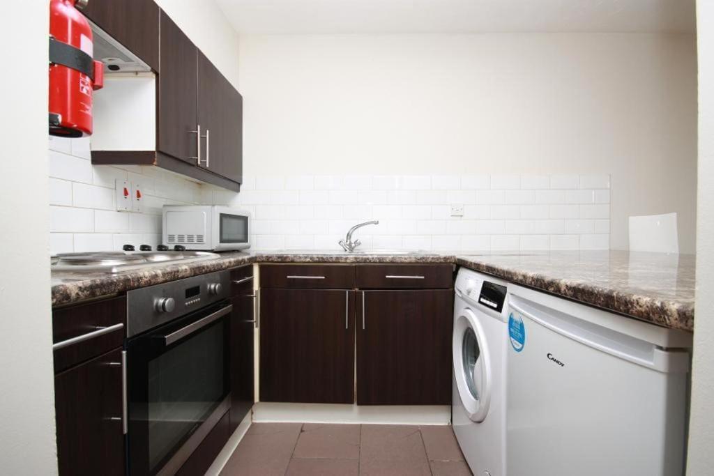 Cotton Avenue Flat Second Floor Sleeps 4