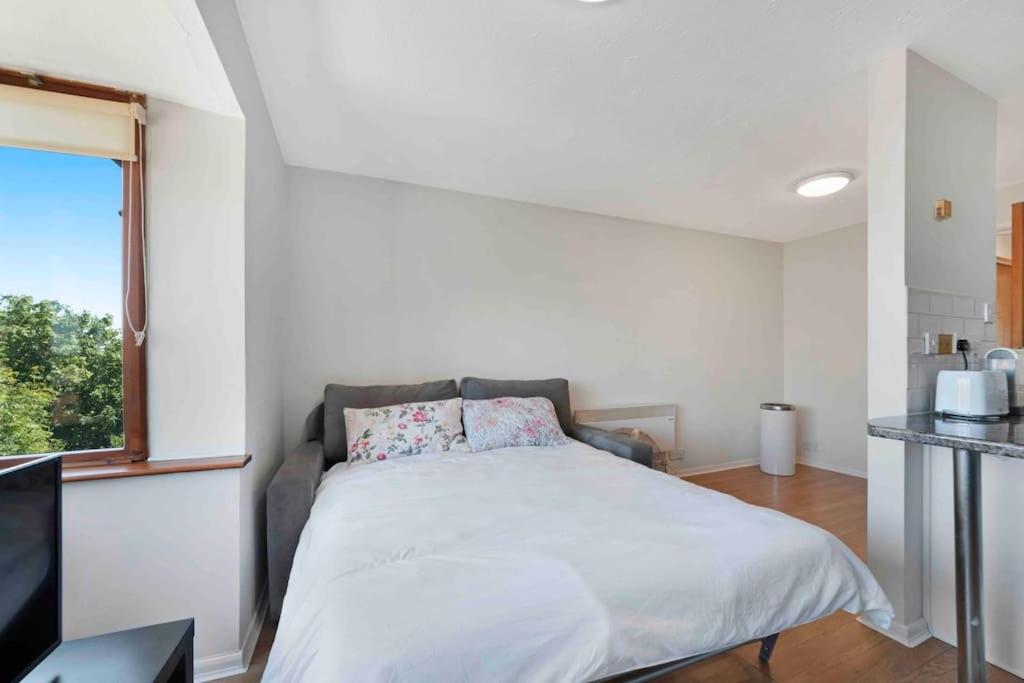 Cotton Avenue Flat Second Floor Sleeps 4