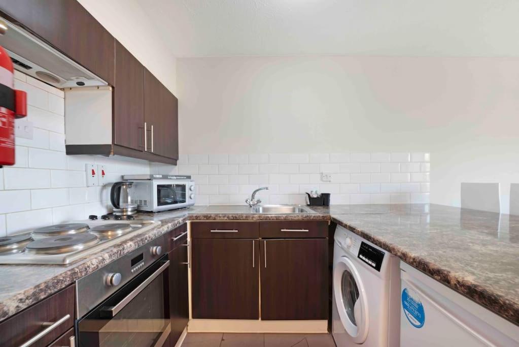 Cotton Avenue Flat Second Floor Sleeps 4