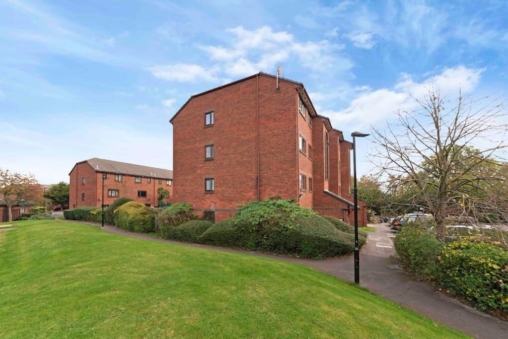 Cotton Avenue Flat Second Floor Sleeps 4