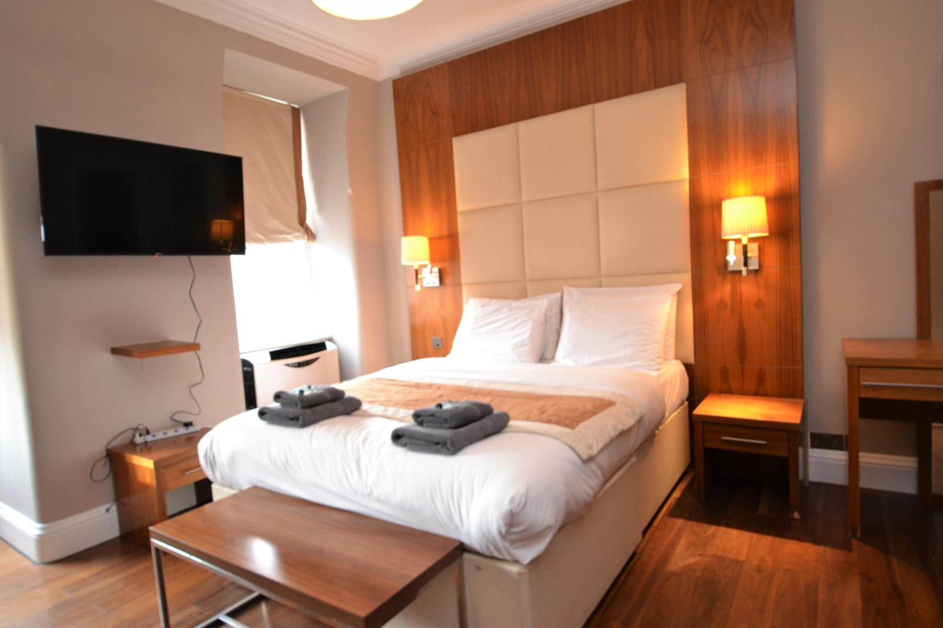 Chelsea Classic Apartments