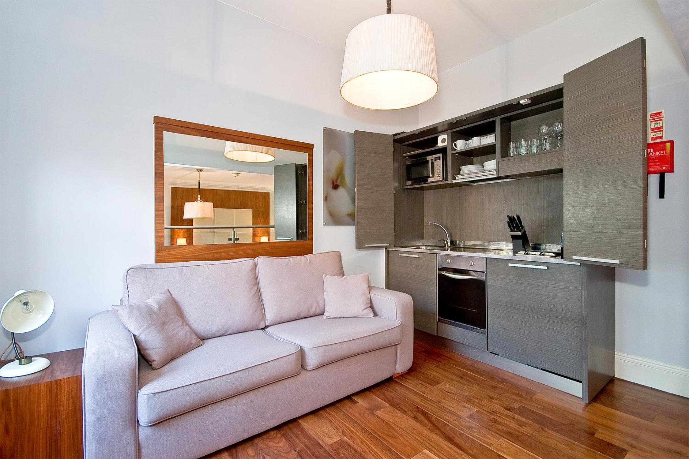 Chelsea Classic Apartments