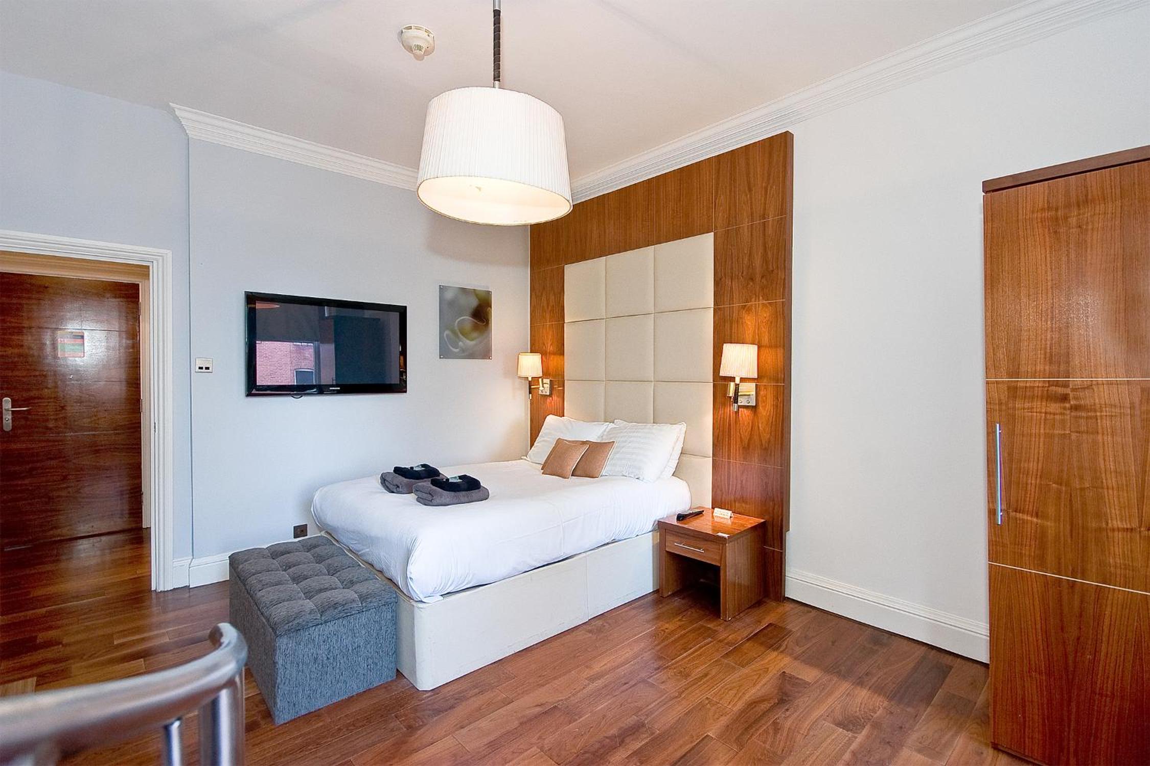 Chelsea Classic Apartments