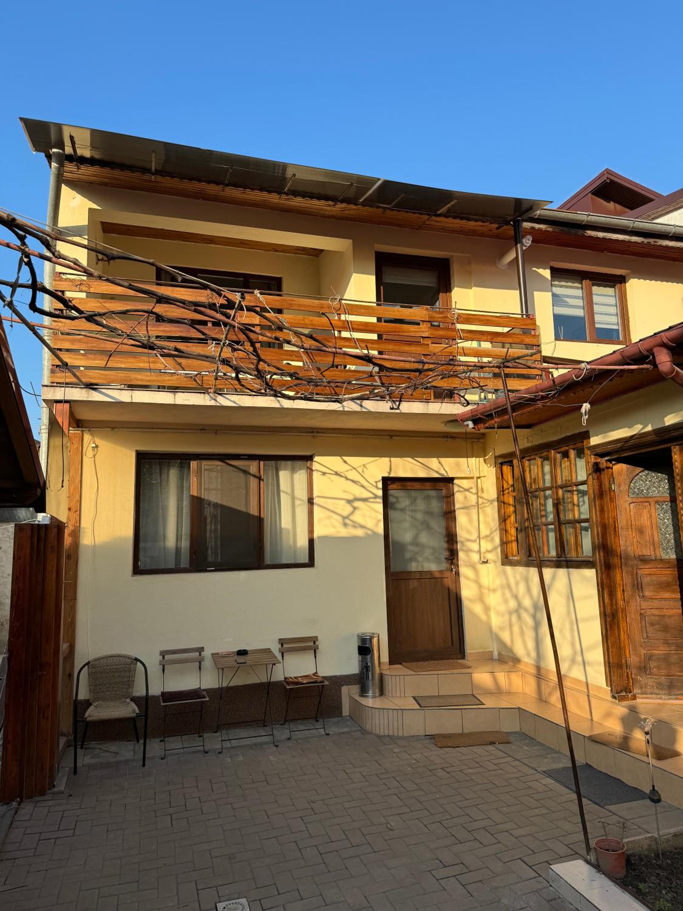 Victor Residence 38