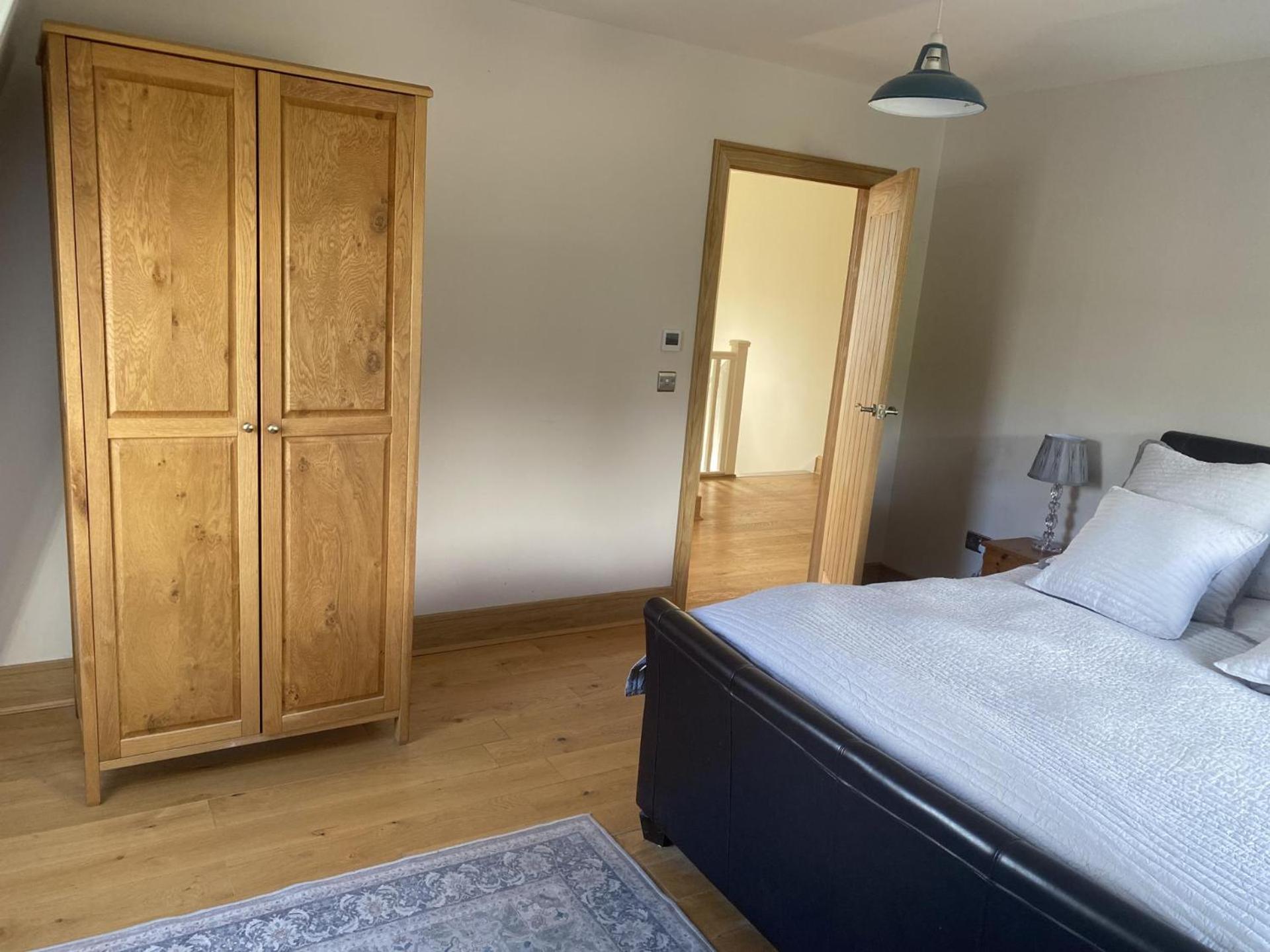 The Annex at Meeks Park immaculate 2 bed view 5