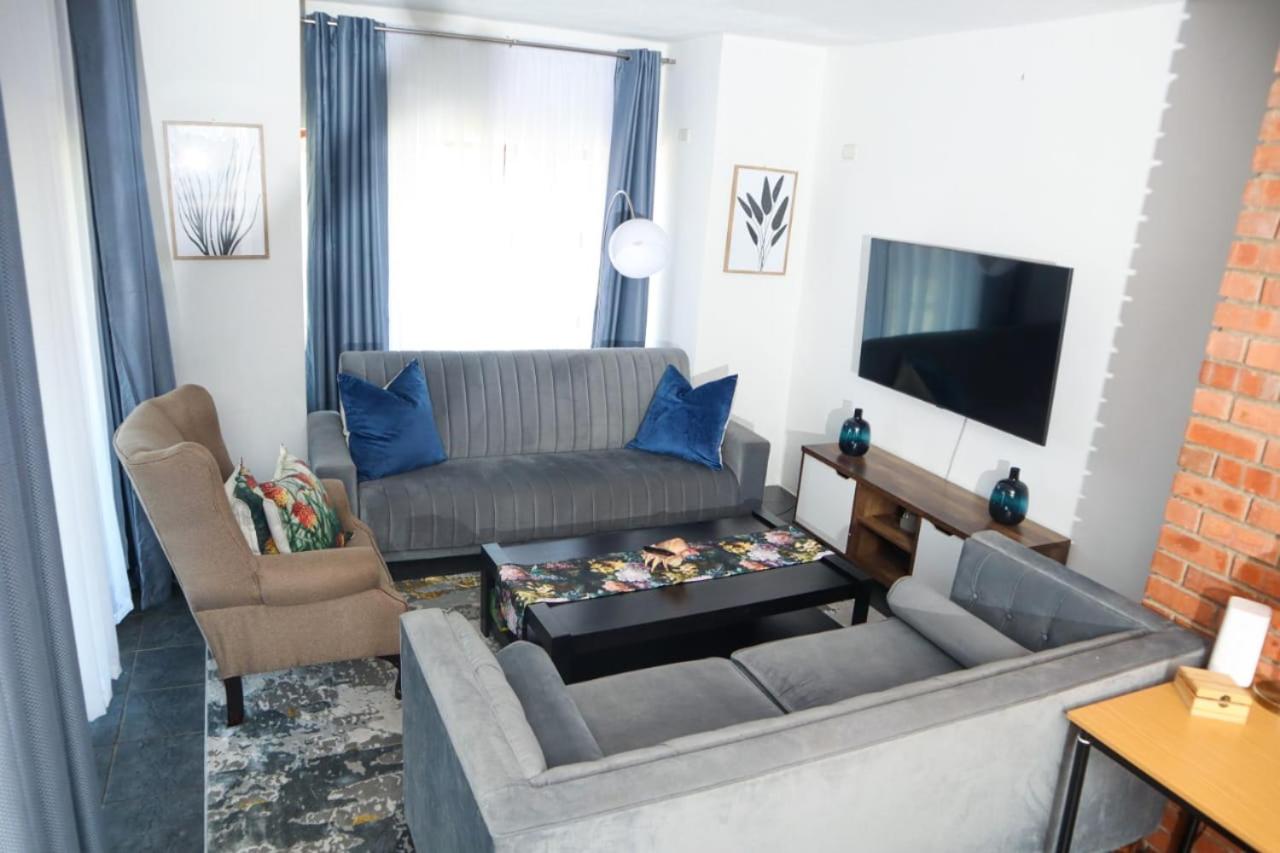 Spacious and luxury 3 bedroom apartment