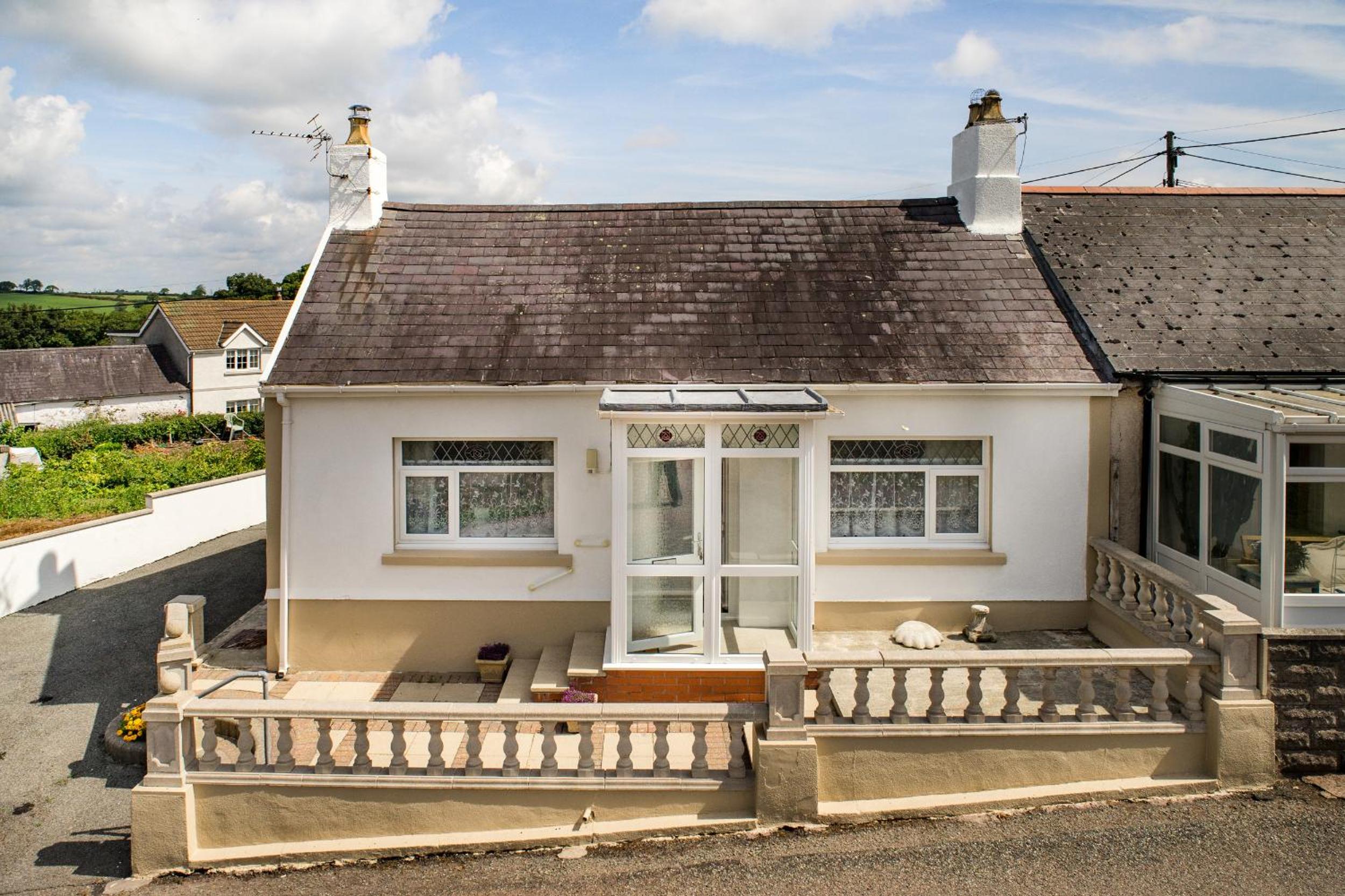 2 Rock Cottage Llansteffan