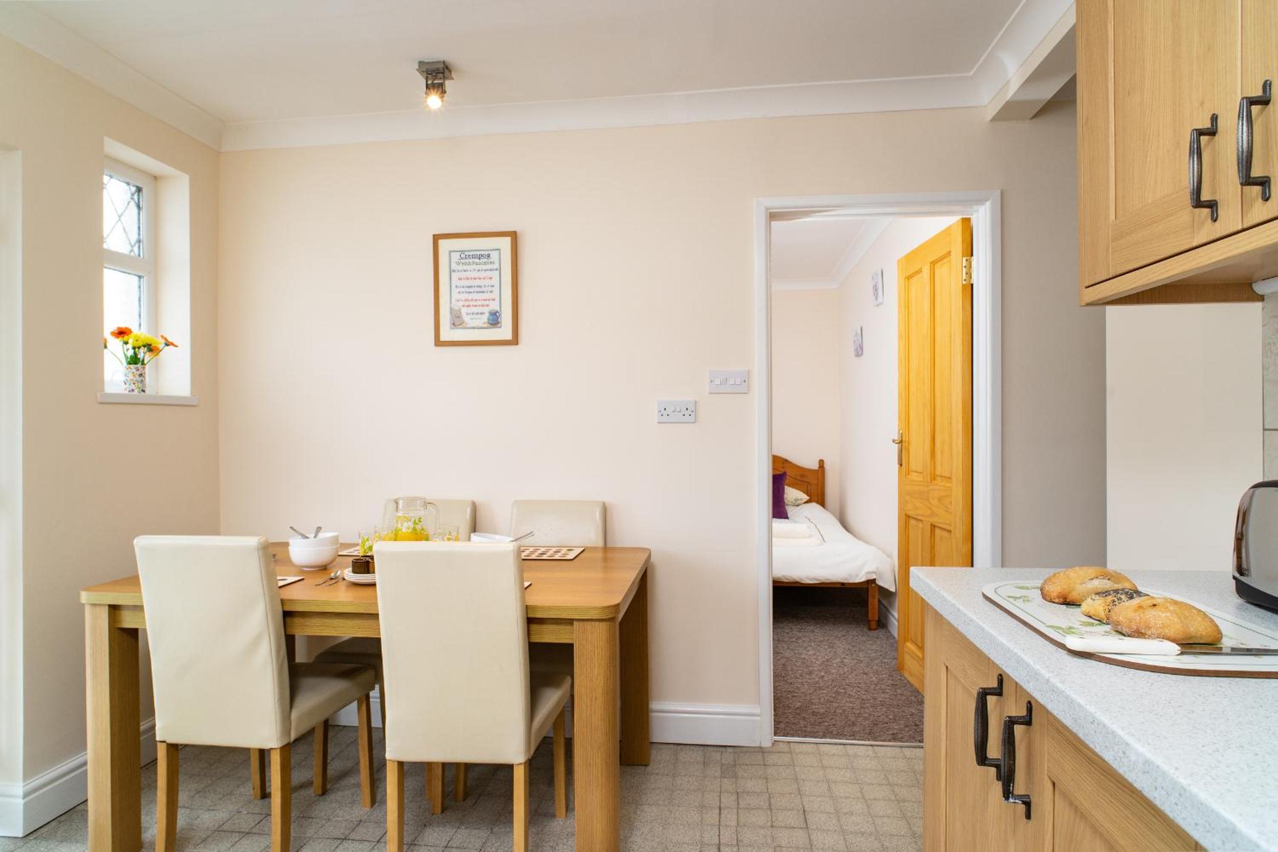 2 Rock Cottage Llansteffan