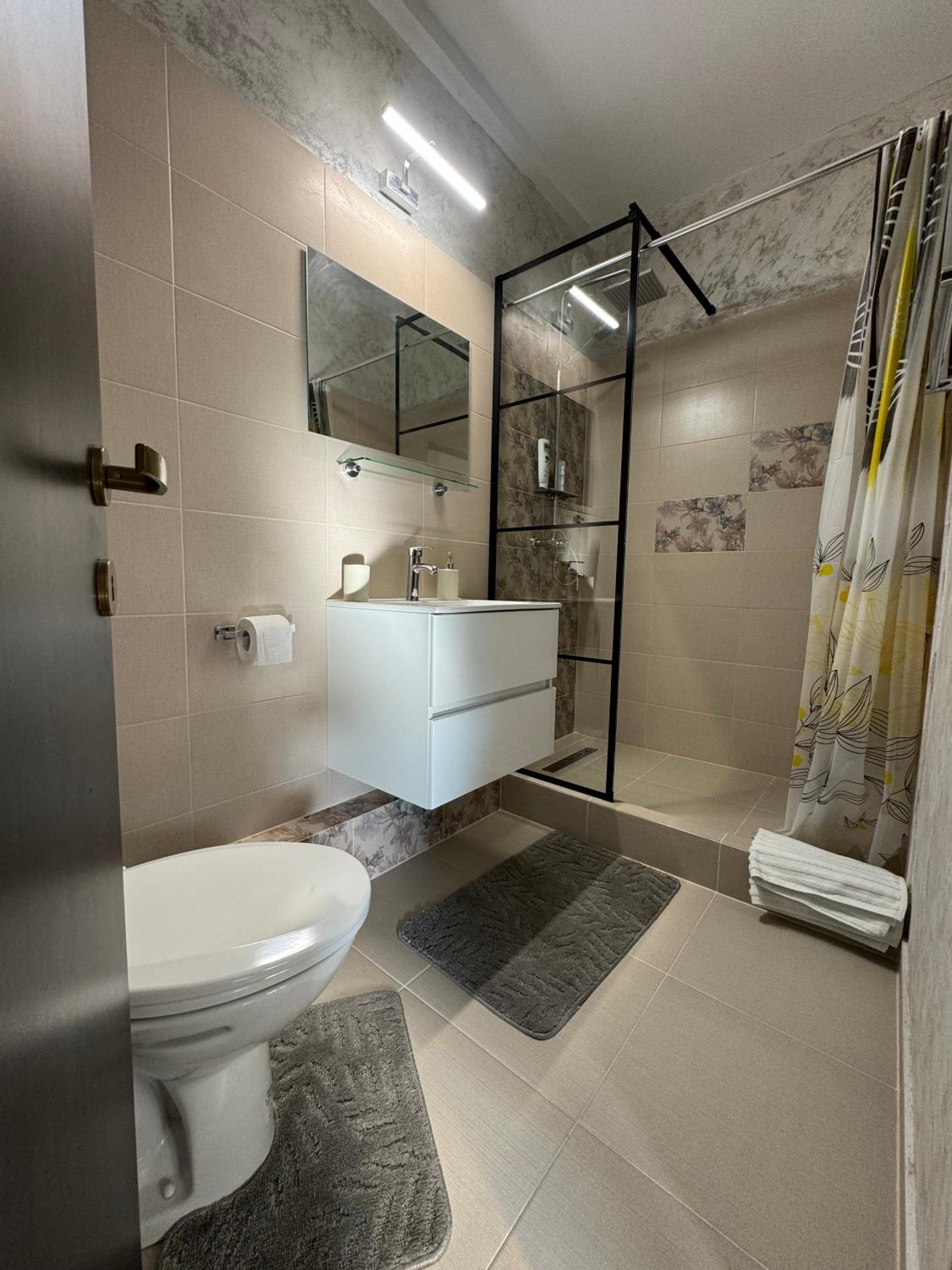 Victor Residence 38
