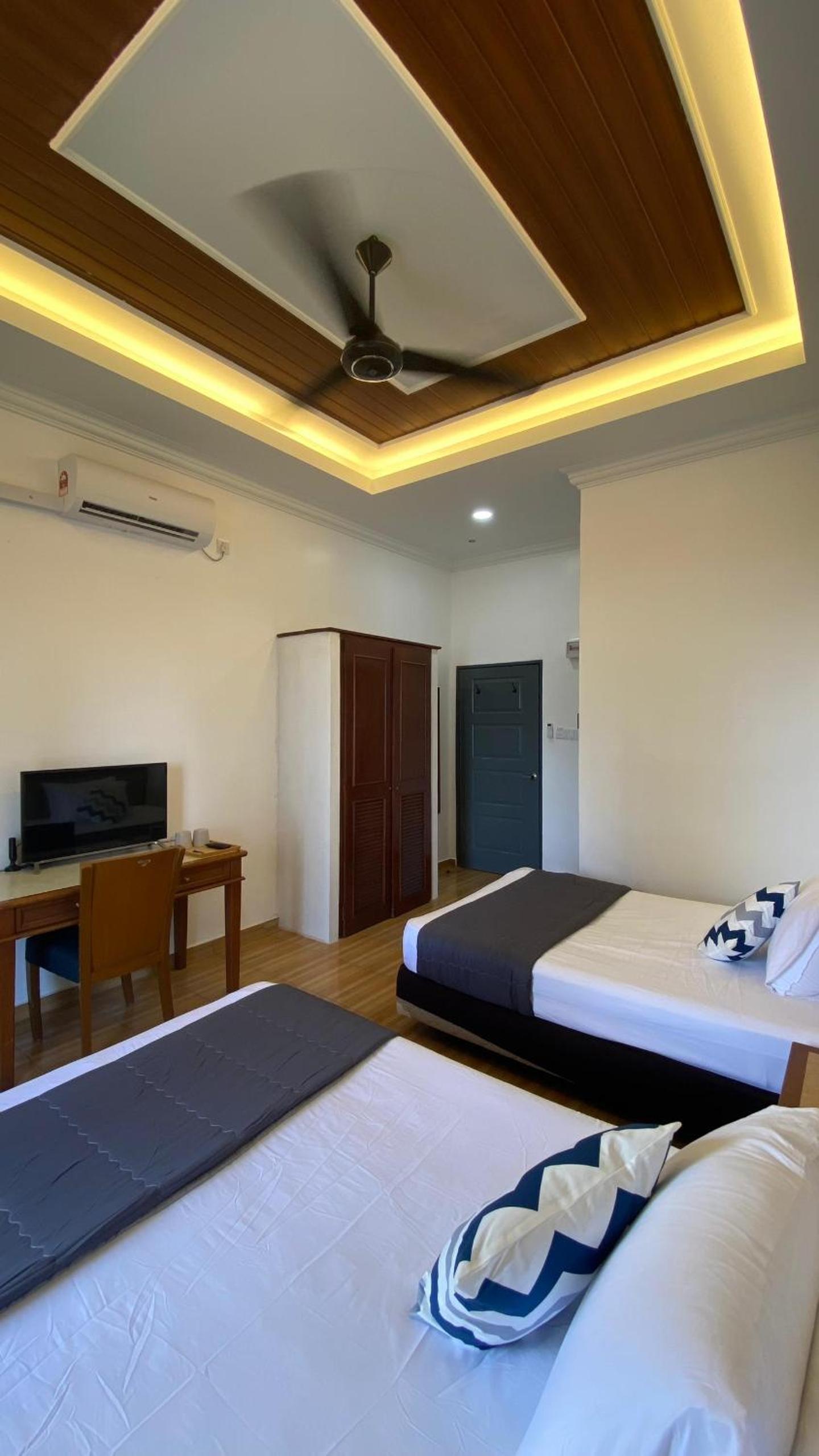 Eleven25 Roomstay view 4