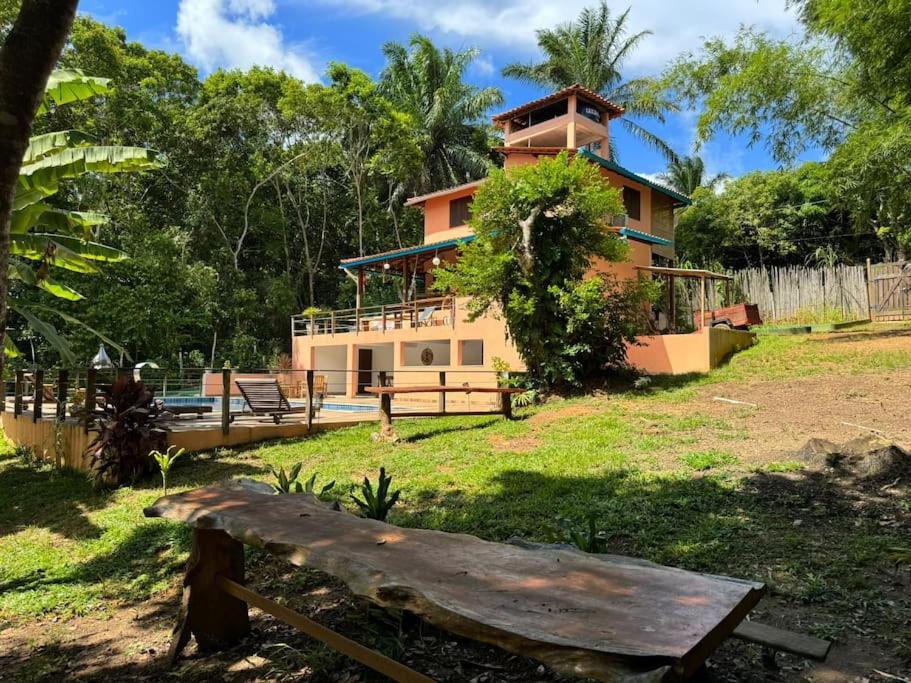 Casa Amadou com grande piscina em Boipeba