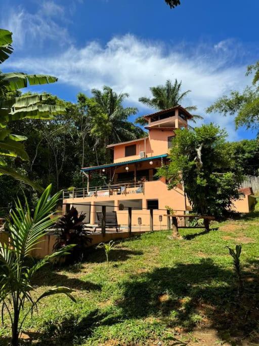 Casa Amadou com grande piscina em Boipeba