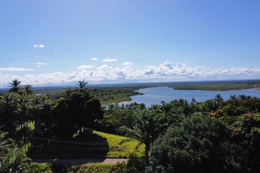 Casa Amadou com grande piscina em Boipeba