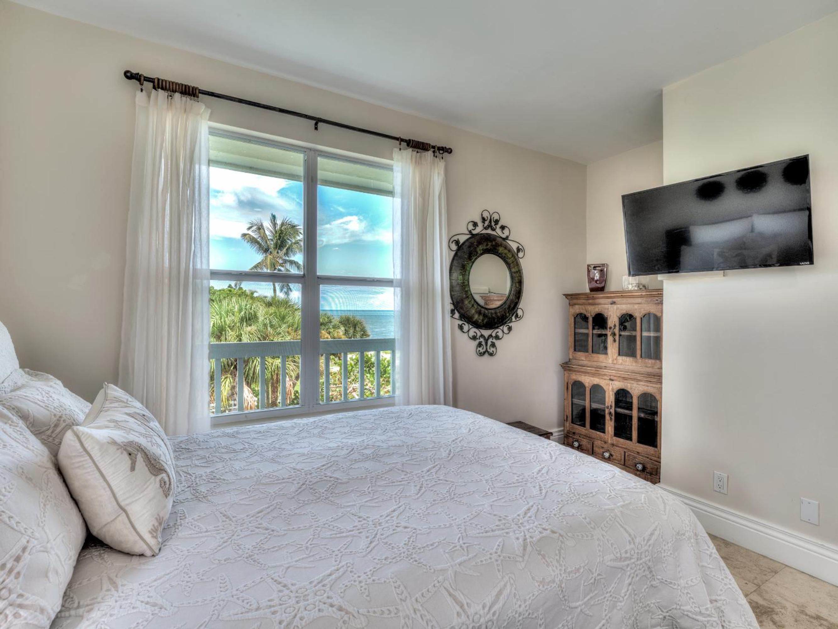 Sol Mar-Oceanfront Beachhouse