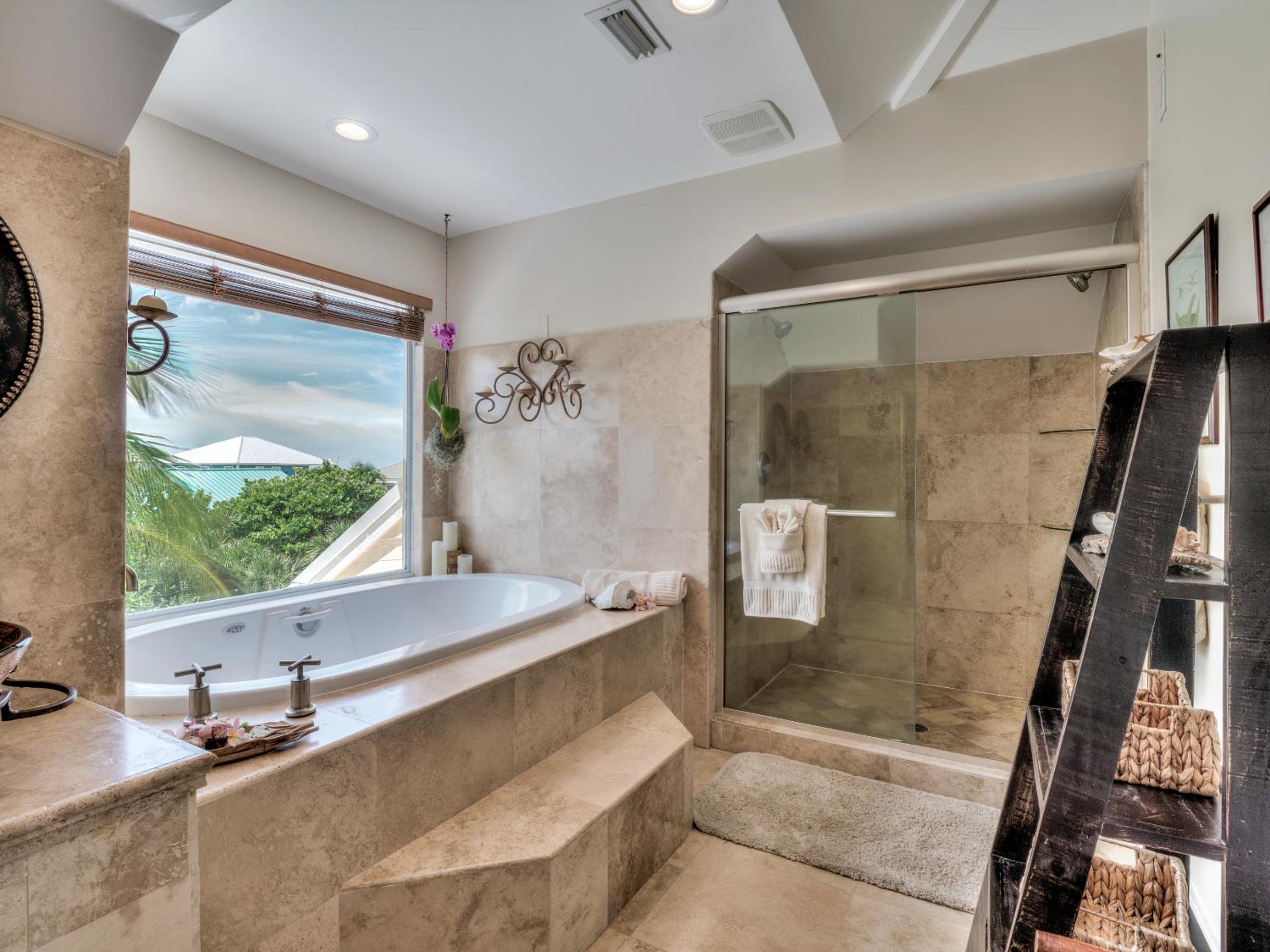 Sol Mar-Oceanfront Beachhouse