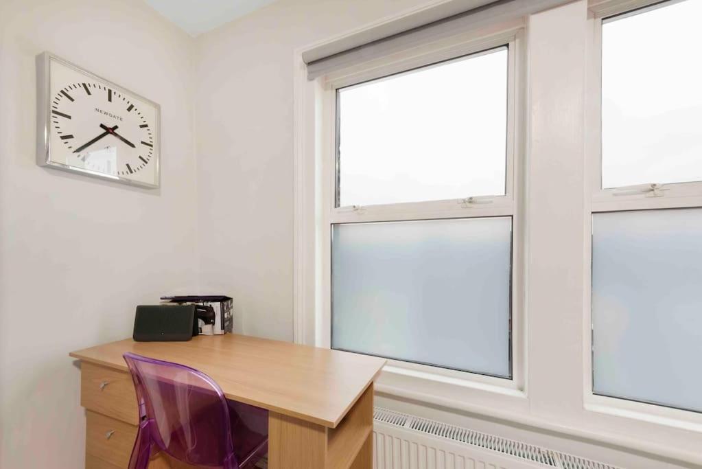 NEW 1 bed Westfield/ Chiswick/ Hammersmith APT