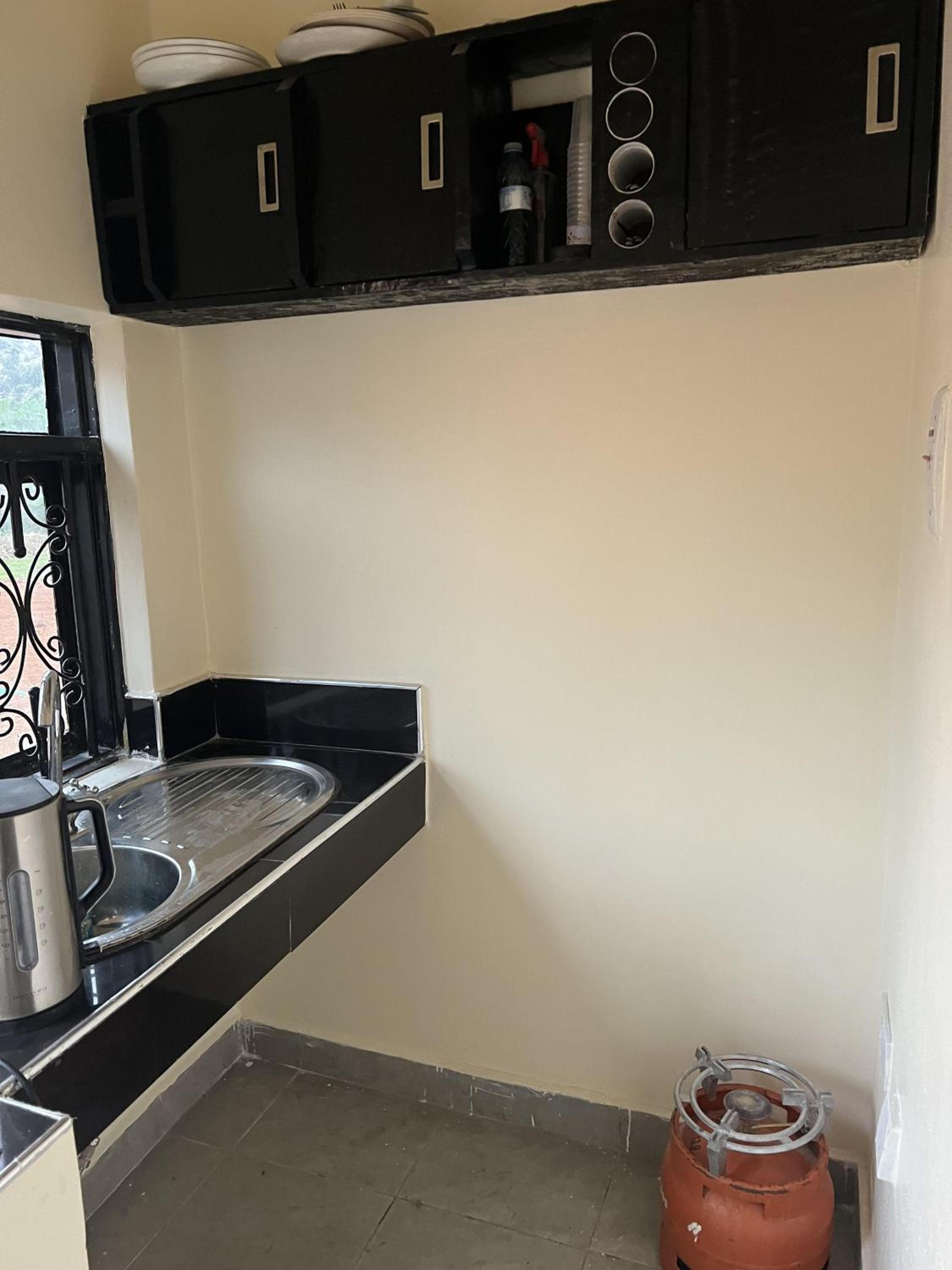 Beautiful 1-Bed Apartment in Gulu view 5