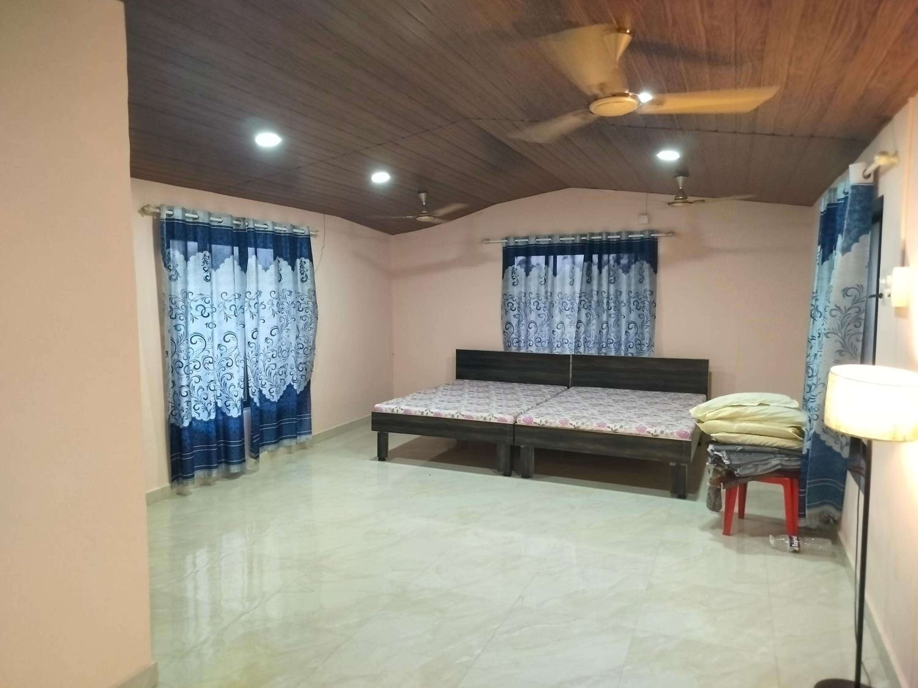 Parvathi Resort