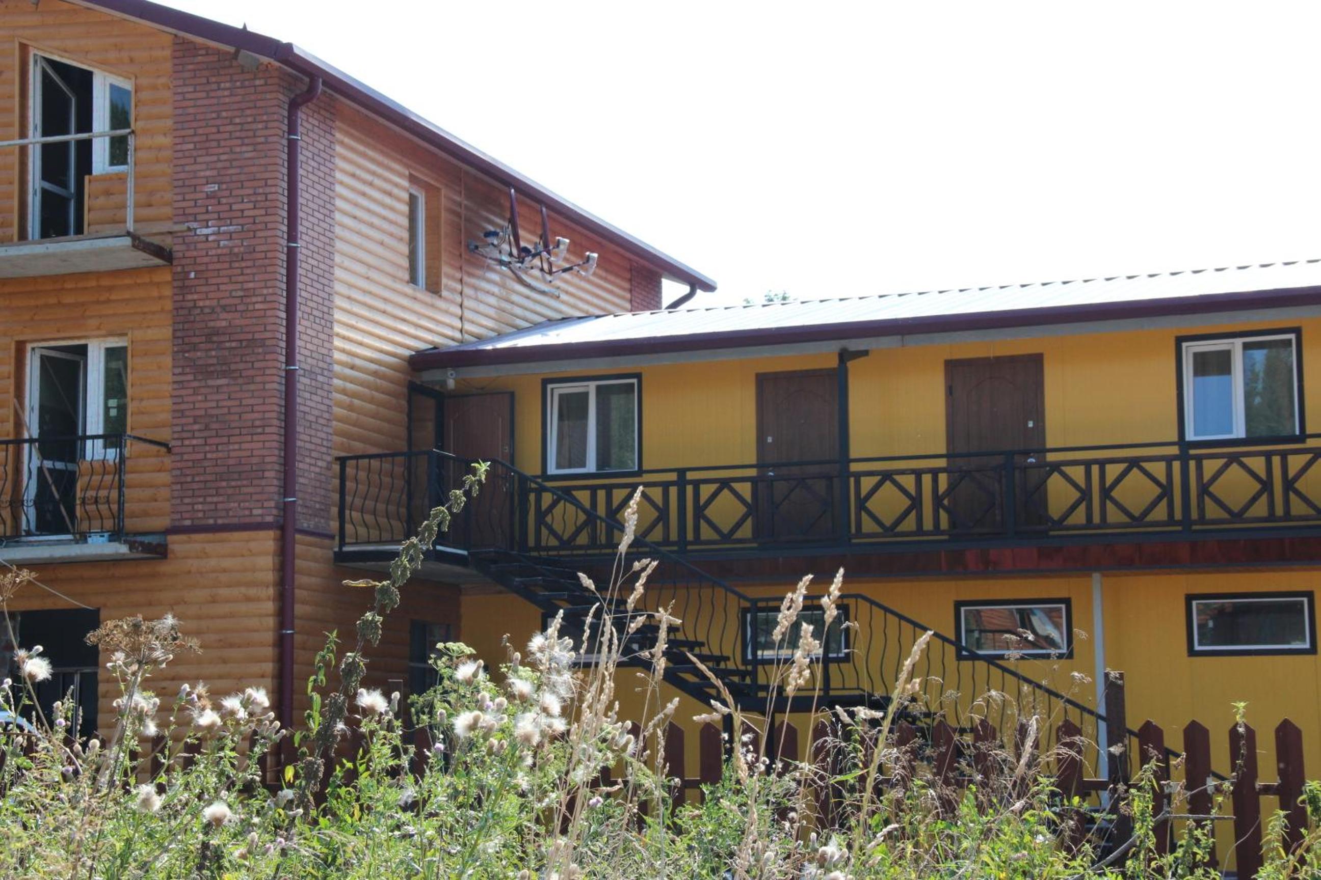 Photo 8