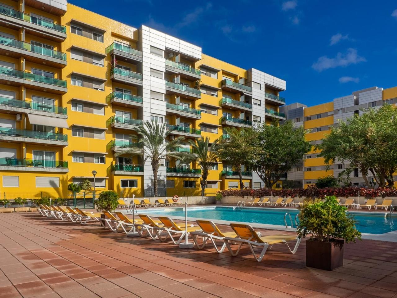 Apartment Abora Garden with terrace, pool, extensive gardens and free parking view 3