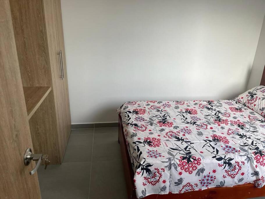 Casa Familiar Excelente ubicación con Piscina