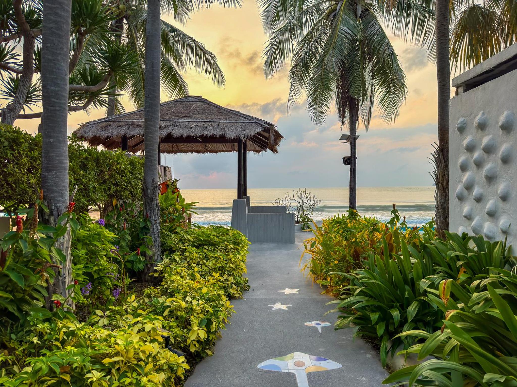 Minitel By The Sea - Pranburi view 4