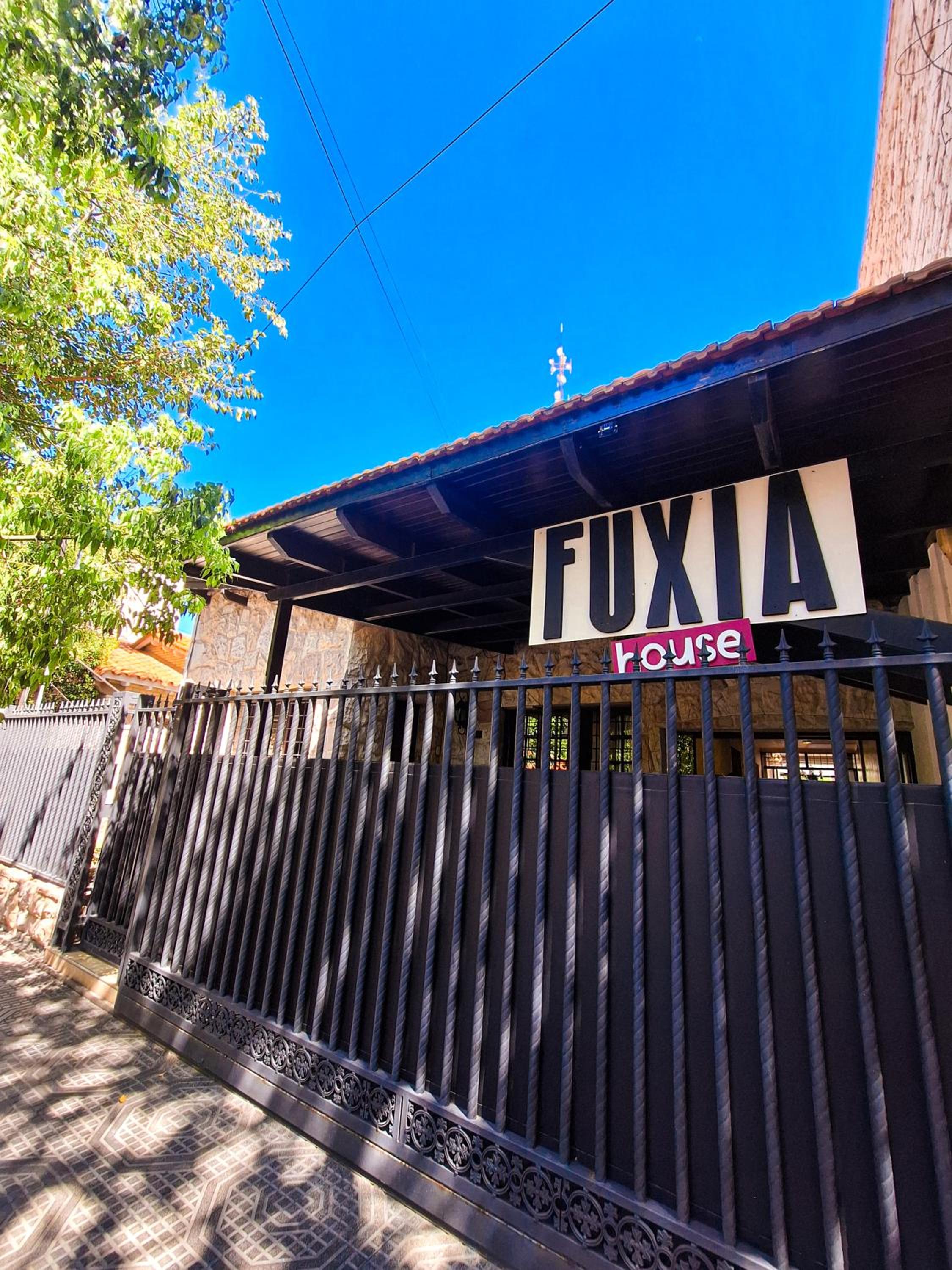 Fuxia House Hostel
