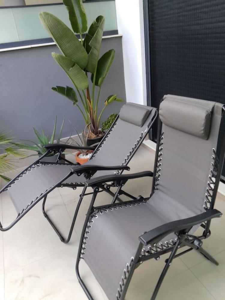 Tranquil sea breeze apartment