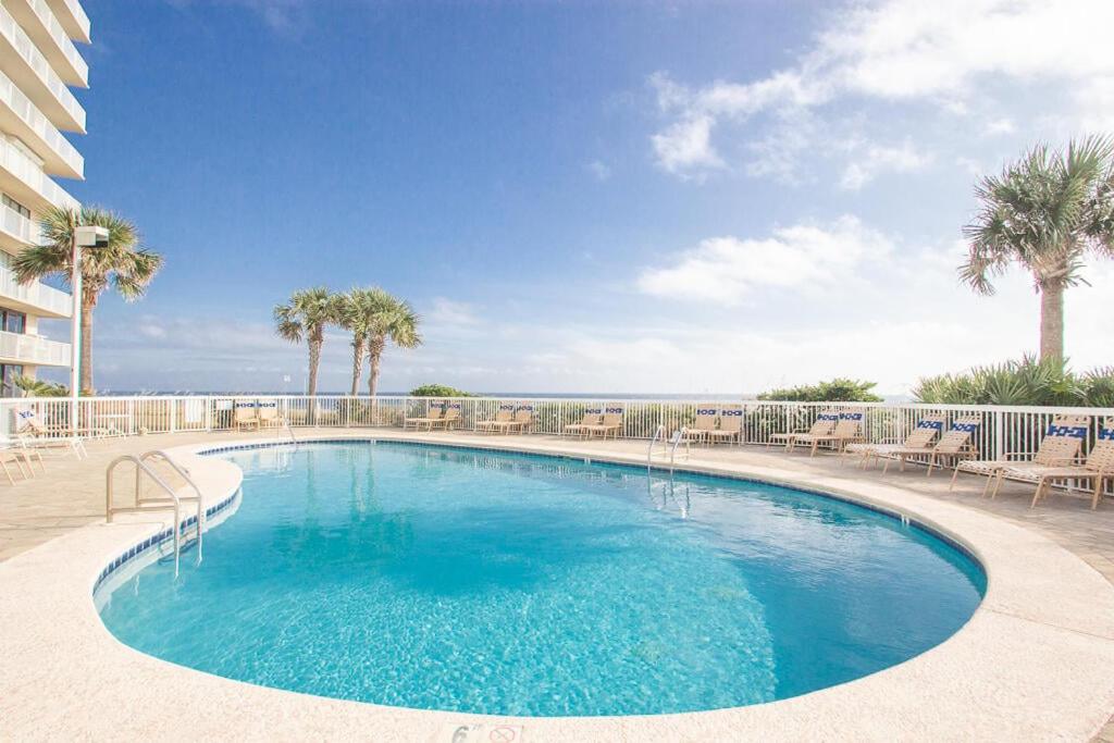 Beach View 3br/2ba w/Pools Sleeps 8 view 2