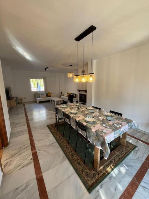 Gran Chalet a 13 min de Sevilla view 5