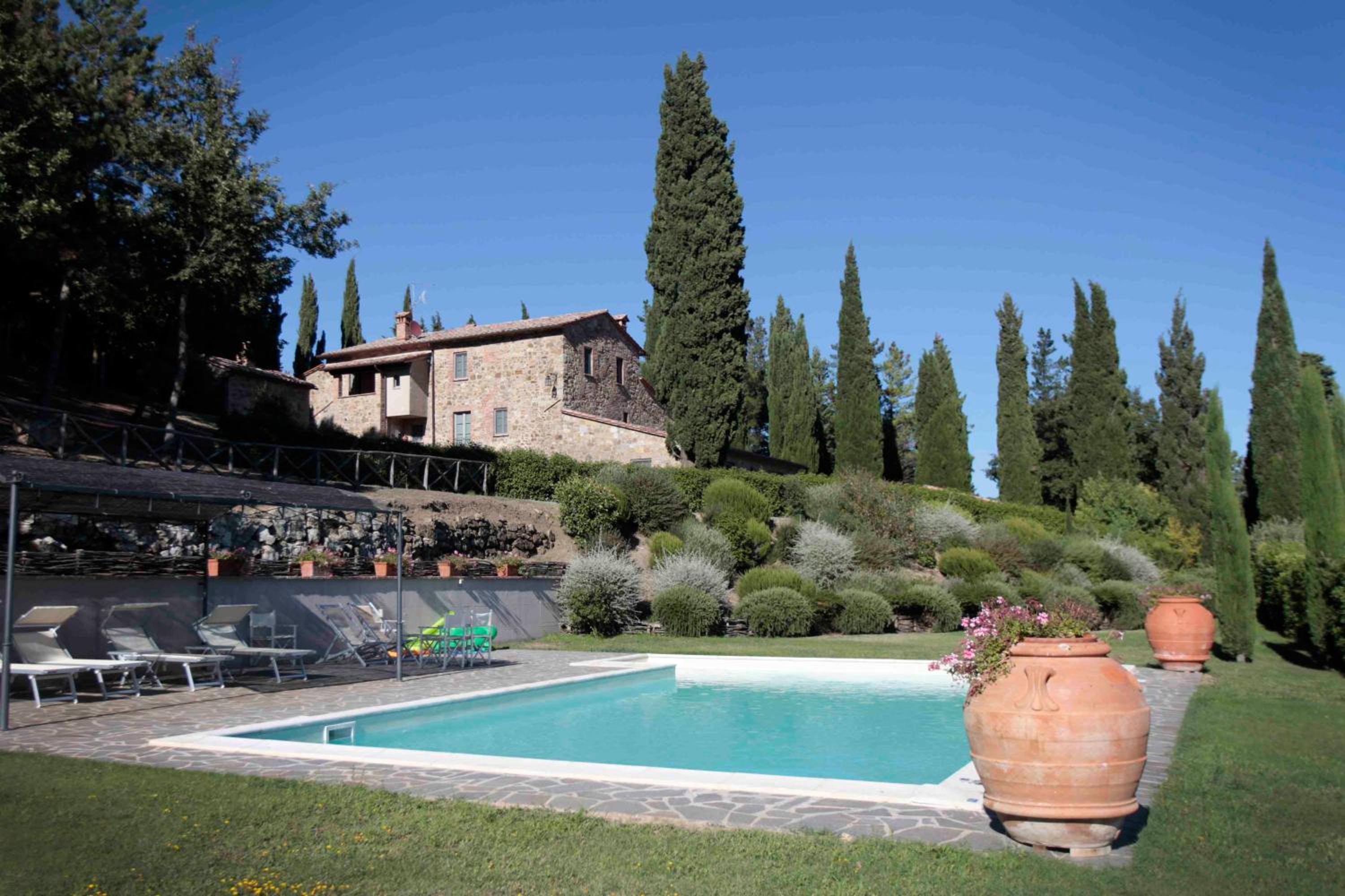 Borgo di Camporsevoli