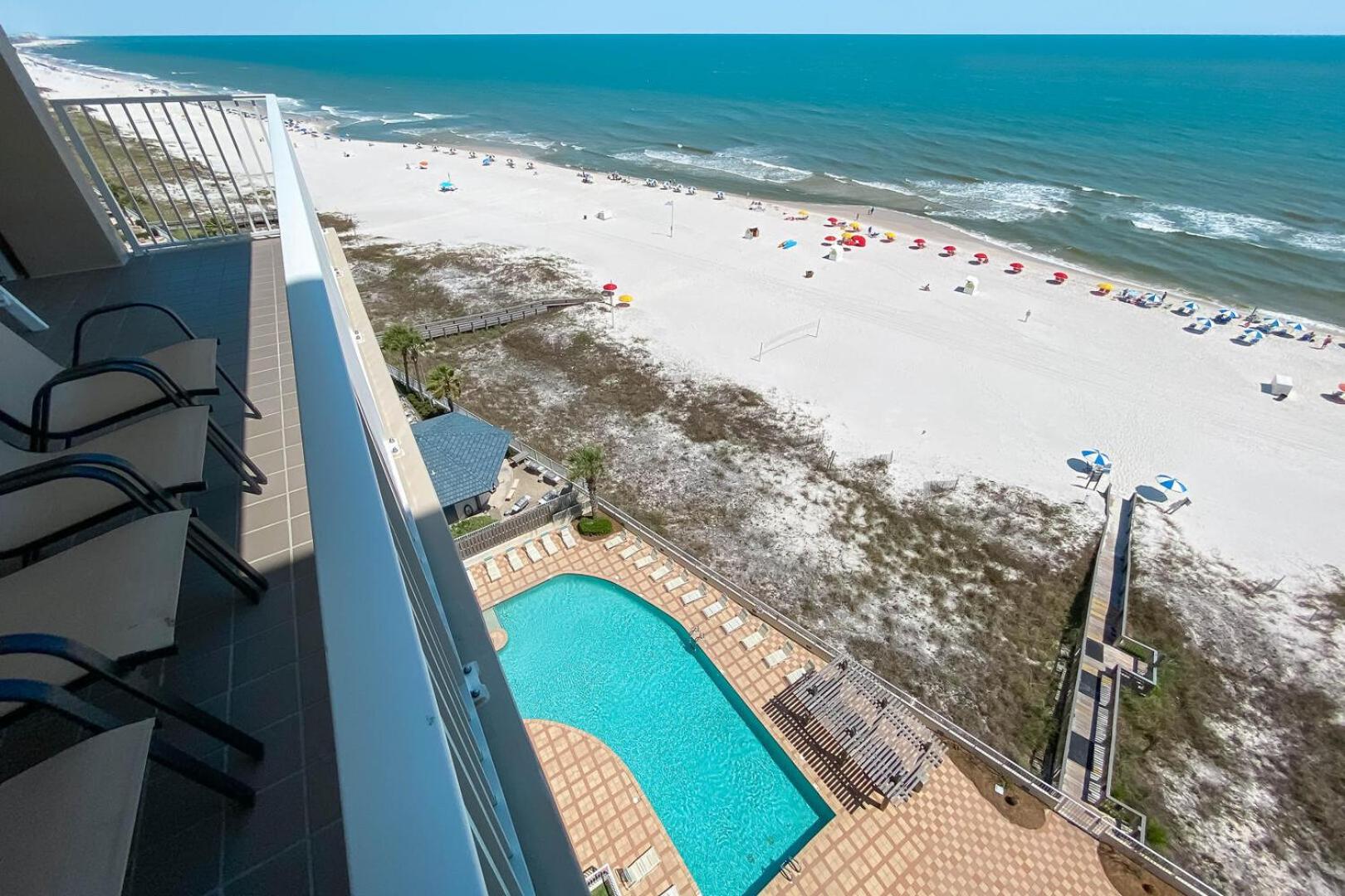 Stunning Views, 3BD/2BA w/ Private Balcony