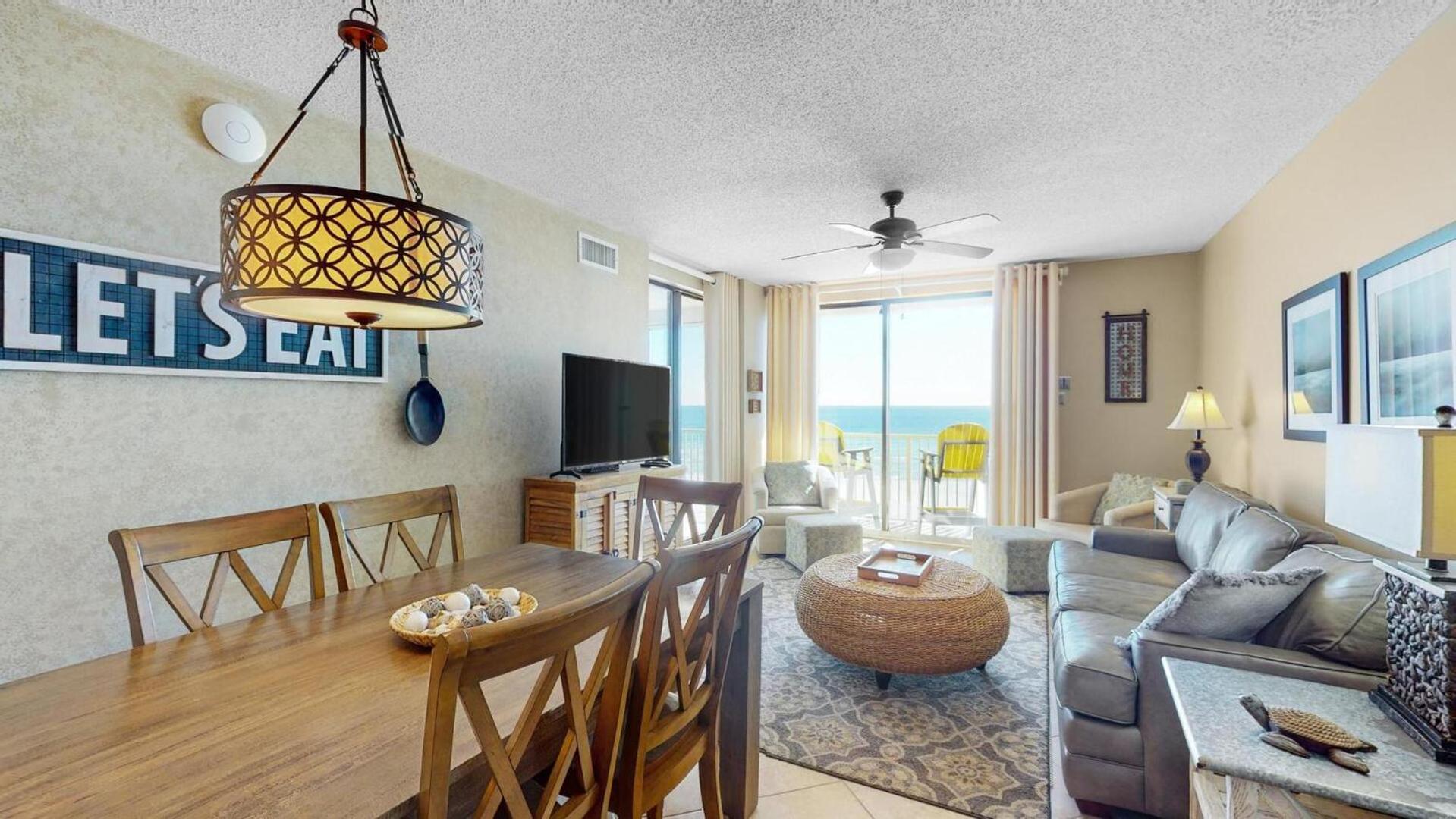Beautiful 3BR/2BA Beachfront Condo,Sleeps 8