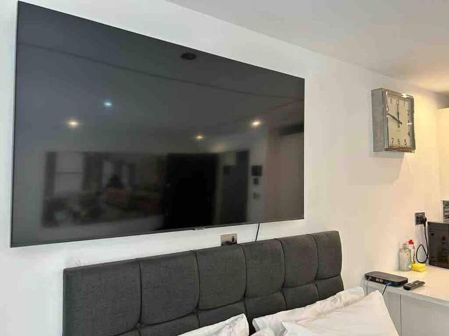 Covent Garden luxury apartment 2nd Floor 3guests view 5