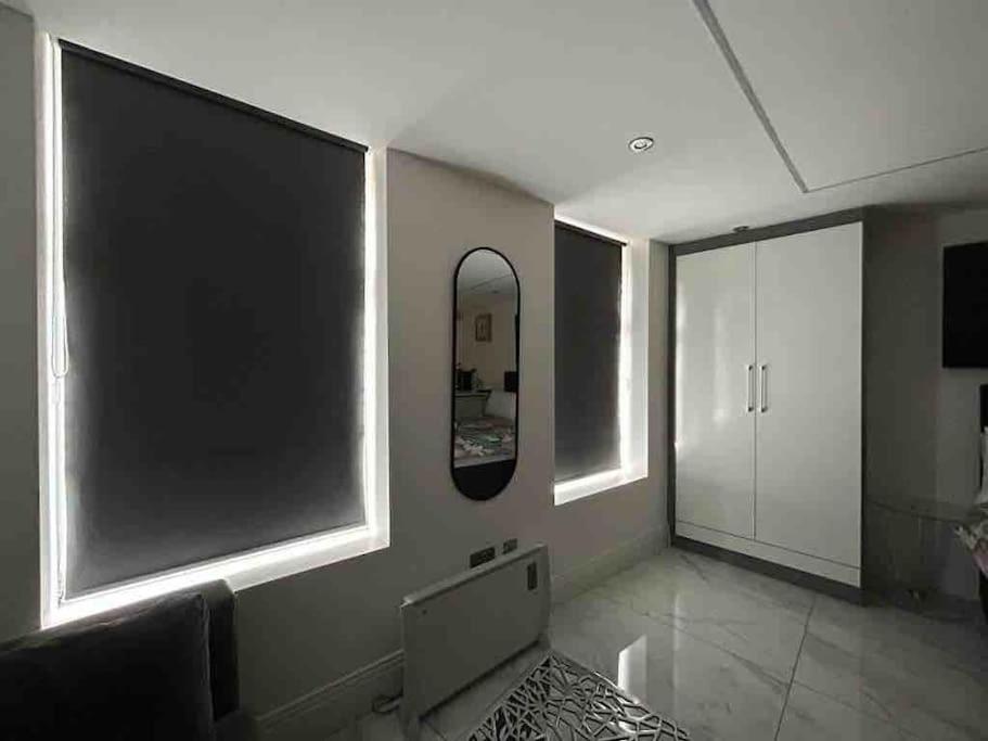 Covent Garden luxury apartment 2nd Floor 3guests view 4