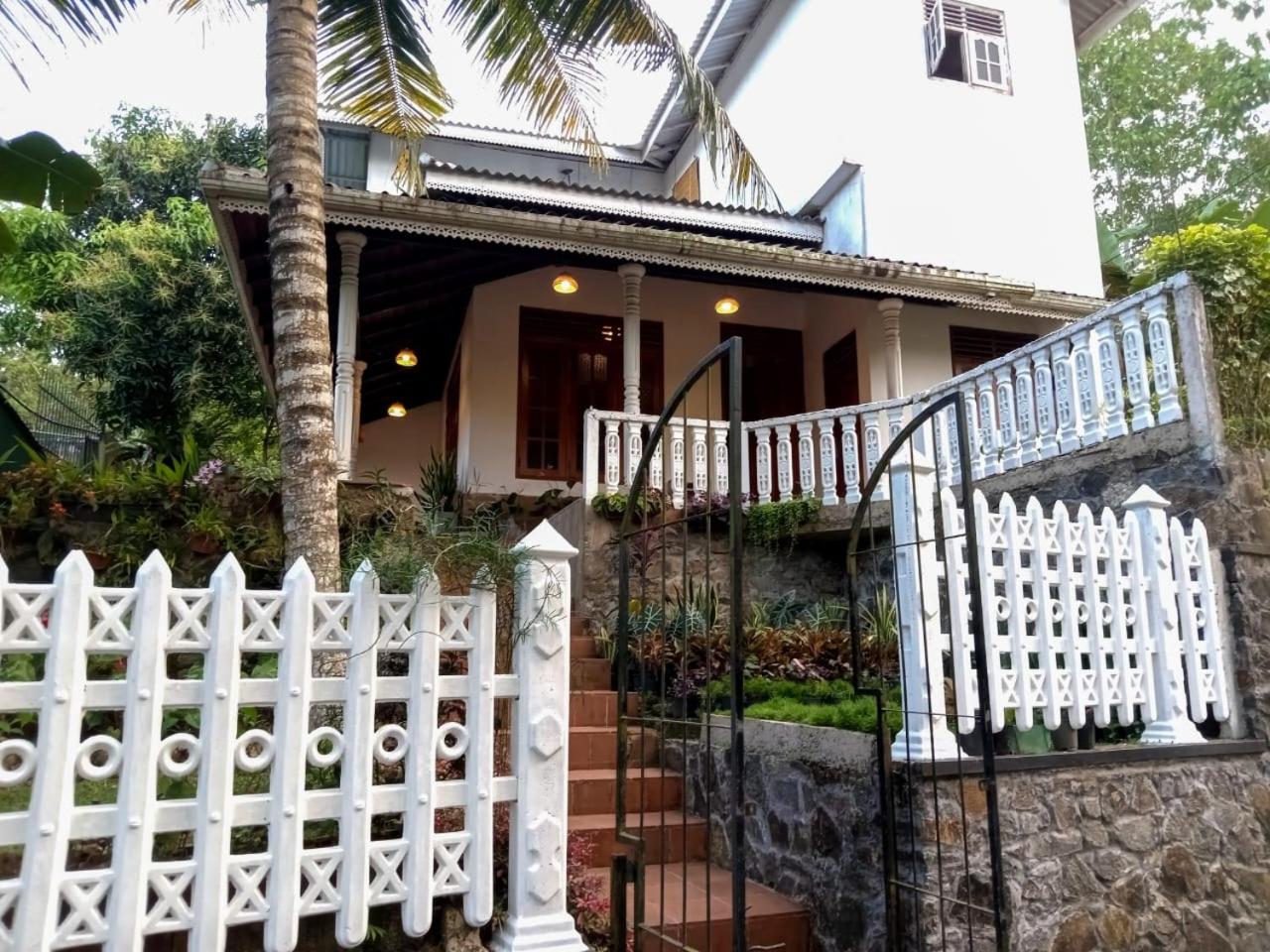 Natural Cottage Galle