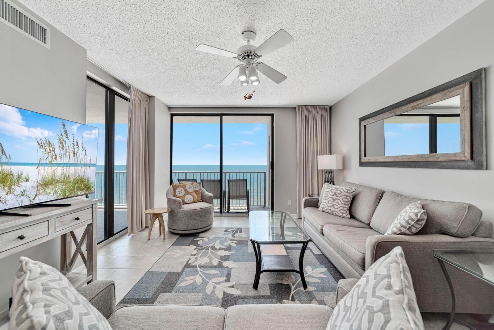 Stunning Views, 3BD/2BA w/ Private Balcony