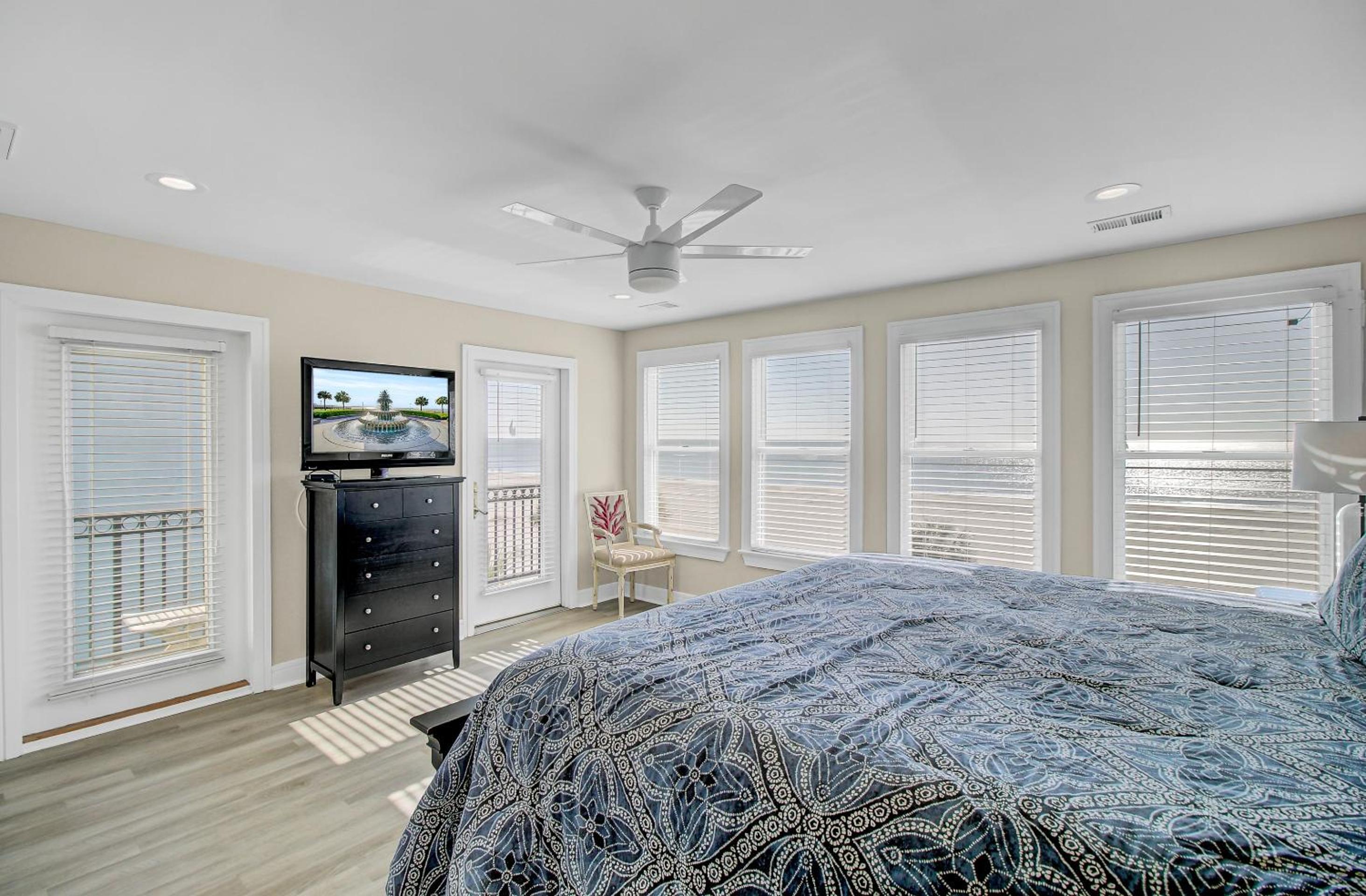 131 Grand Pavilion by AvantStay Oceanfront On The Boardwalk
